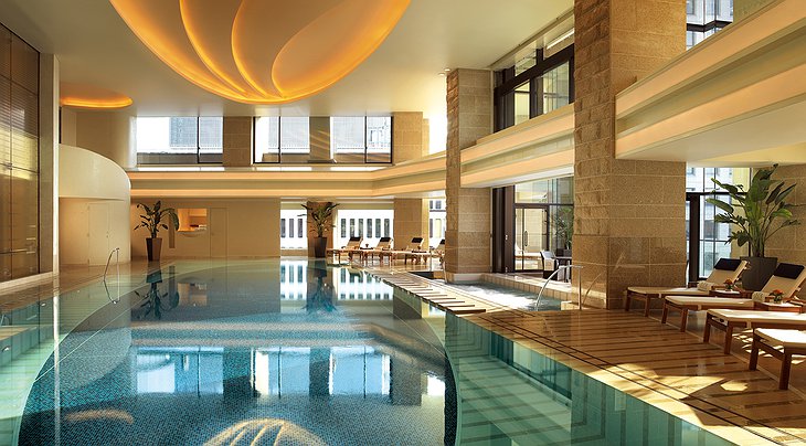 Peninsula Hotel Tokyo swimming pool