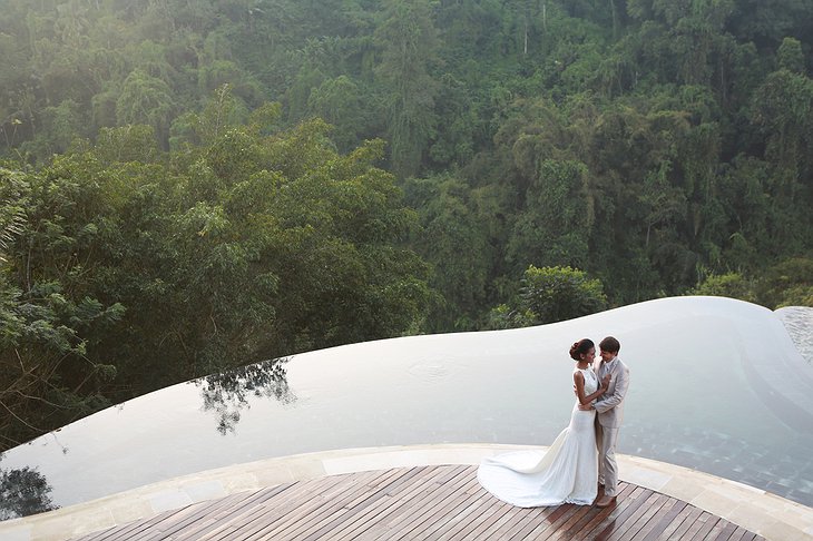Weddings at the world's best swimming pool at Hanging Gardens Ubud