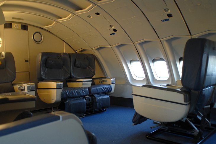 Boeing 747 seats
