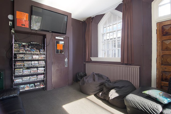 Jailhouse Accommodation TV Room