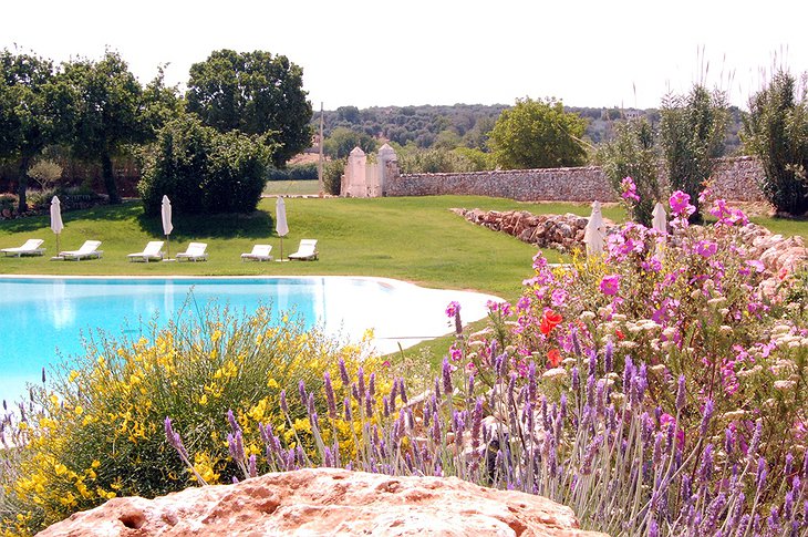 Masseria Cervarolo garden