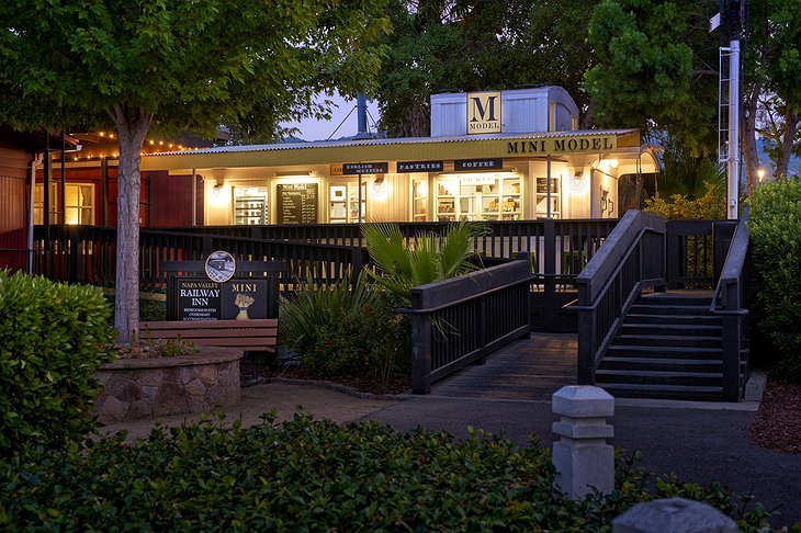 Napa Valley Railway Inn Mini Model - Coffee Caboose