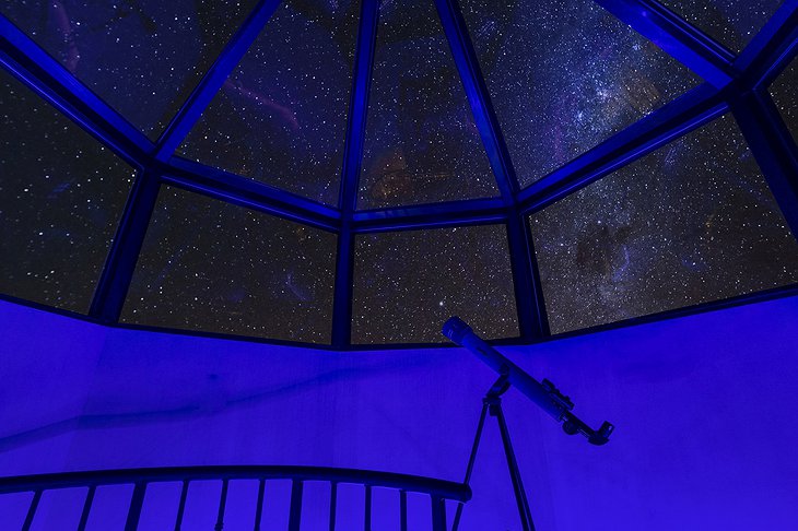 Fantasy Tower Cottages - Galileo's Gate Observatory Room