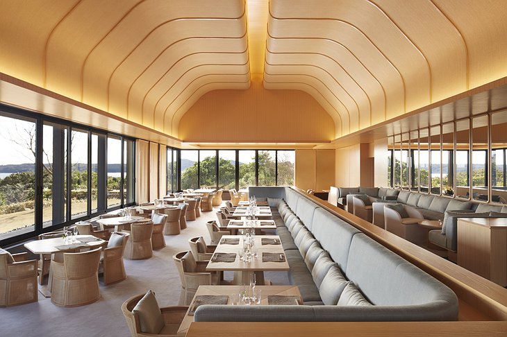 Amanemu restaurant interior