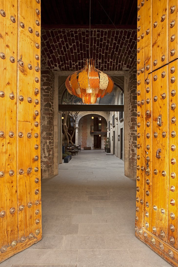 Downtown Mexico entrance