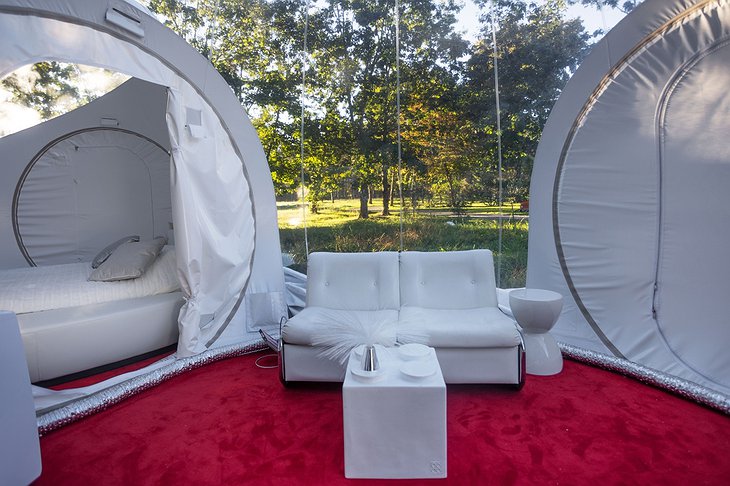 Lost in Sensations Hotel Bubble Tent: 2001: A Space Odyssey