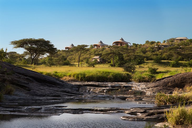 Mahali Mzuri tents