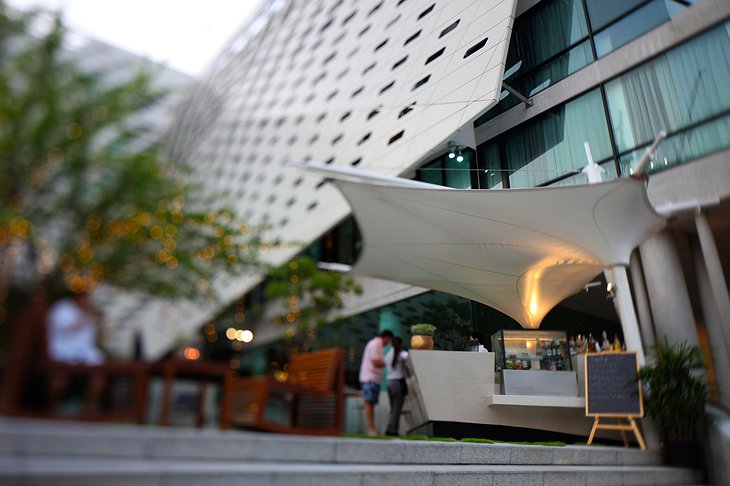 LIT Bangkok Hotel exterior