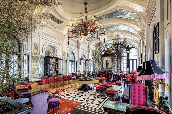 Hotel de la Coupole Lounge And Absinthe Bar