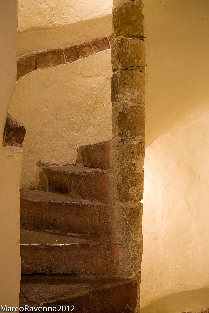 Prendiparte tower staircase