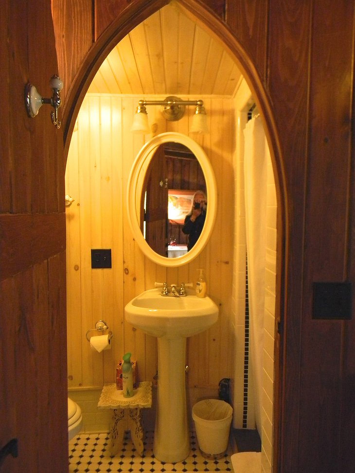 Silo Studio Cottage bathroom