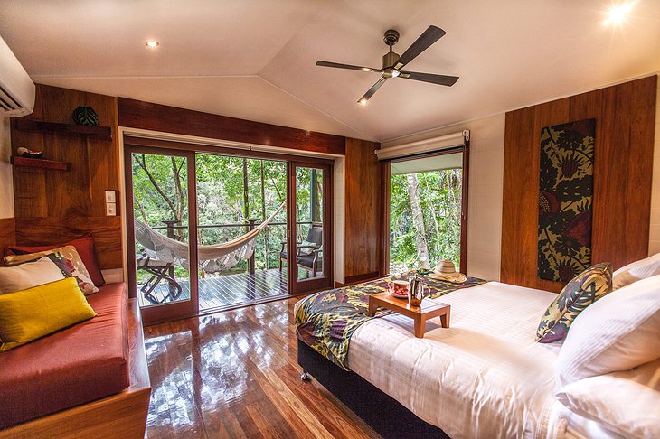 Silky Oaks Lodge room with balcony and hammock