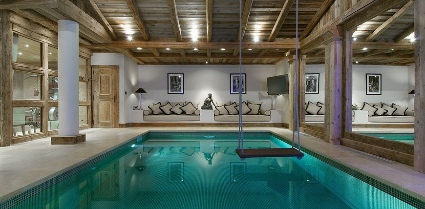 Grande Roche Chalet - Located In One Of The Most Luxurious Ski Destinations In The World