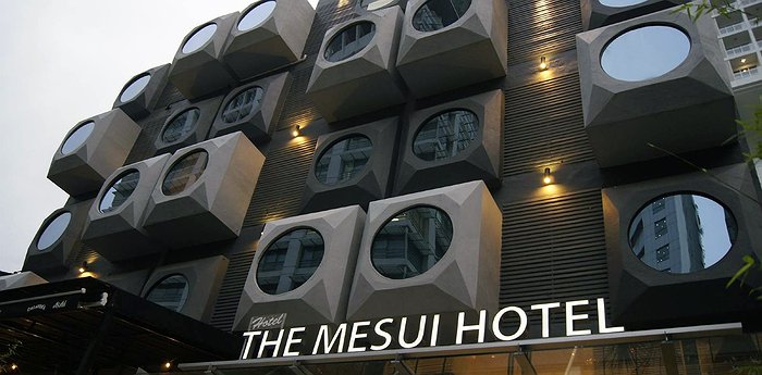The Mesui Hotel Bukit Bintang - 70s Hotel In Malaysia With Unique Round Window Facade