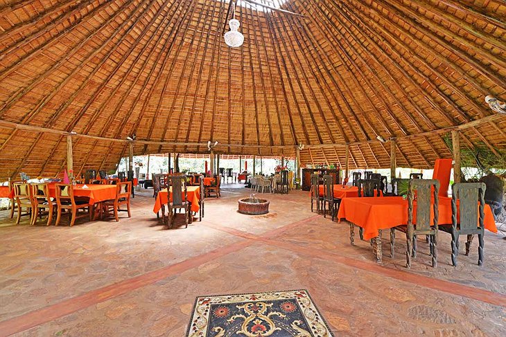 Malakai Eco Lodge Dining Space