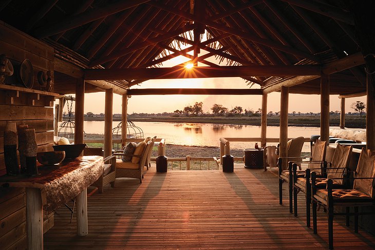 Belmond Eagle Island Lodge Bar Sunset View