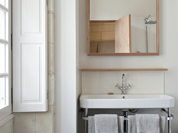 Fontevraud Hotel bathroom