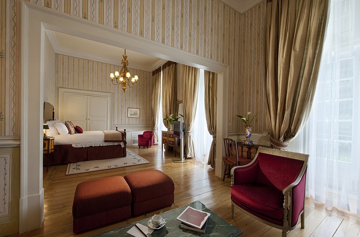 Sintra Castle Hotel suite