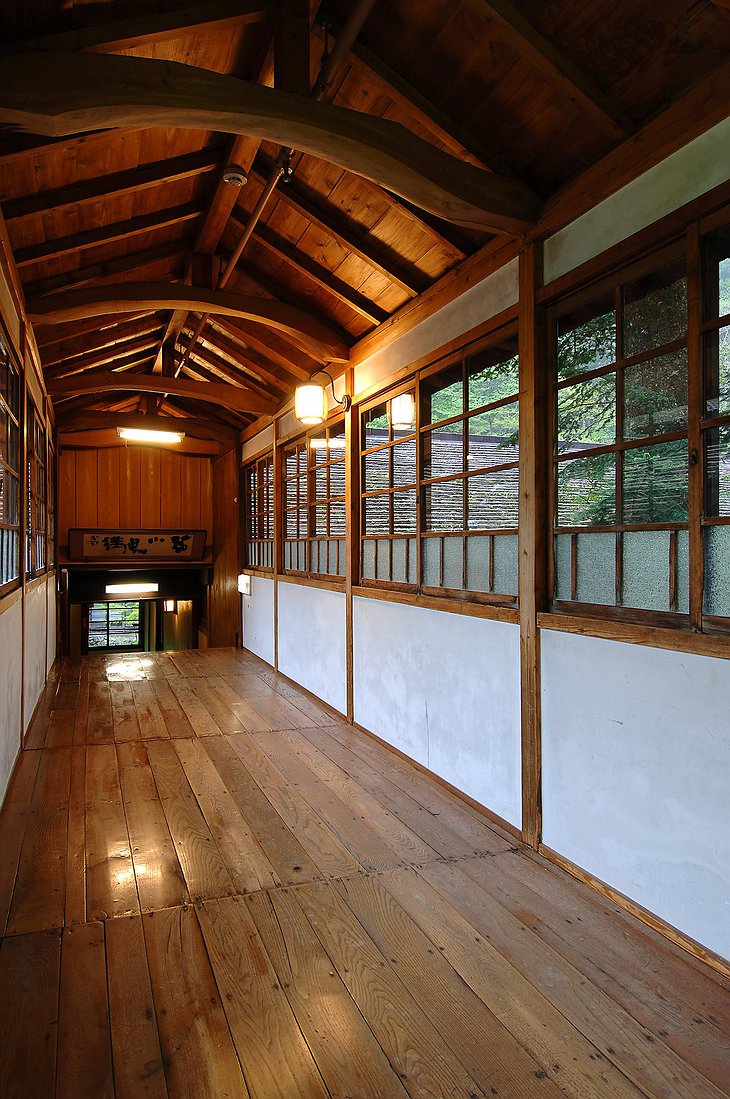 Houshi Onsen Chojukan Hotel Wooden Corridor