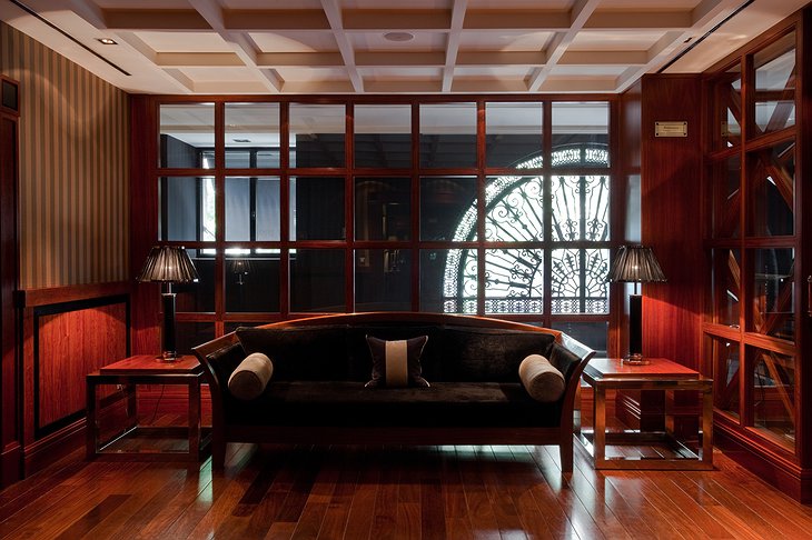 Hotel 1898 sofa