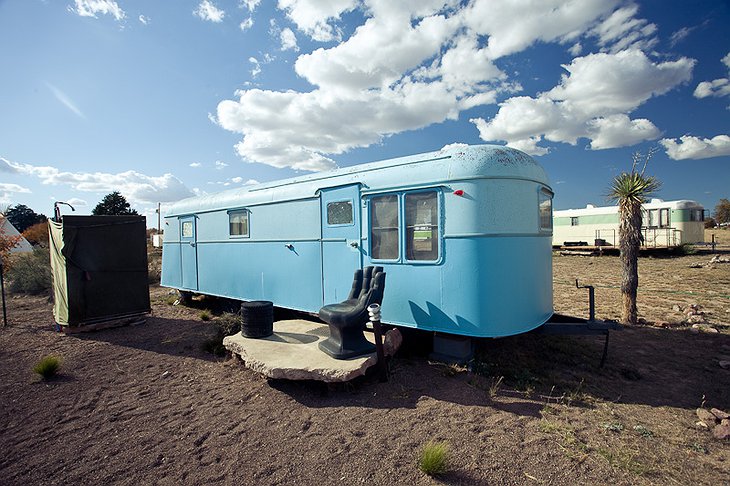 Kozy Coach trailer exterior