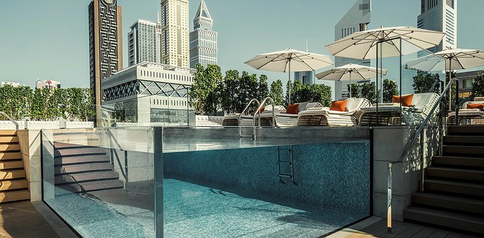 Four Seasons Hotel Dubai International Financial Centre - Transparent Pool At The Heart Of Dubai