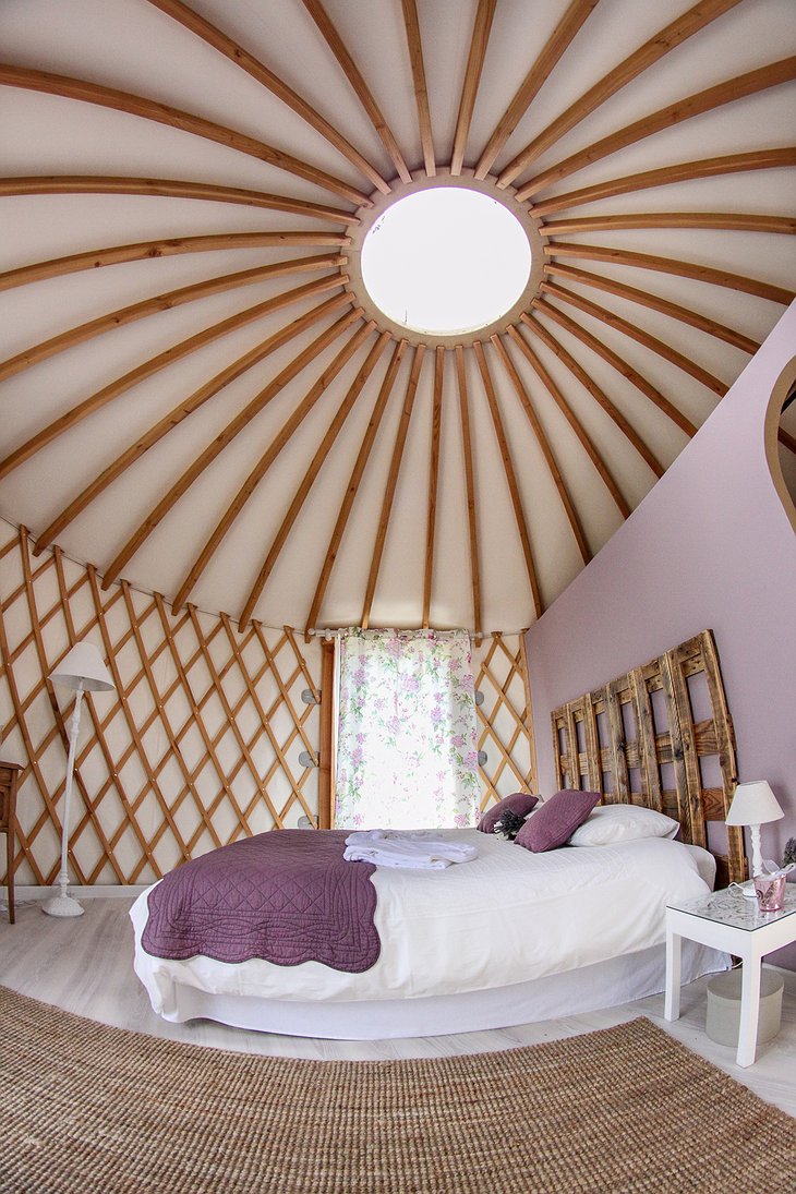 Quinta M yurt interior