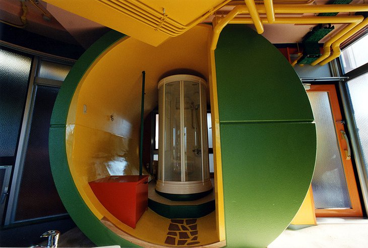 Reversible Destiny Lofts Bathroom With Futuristic Shower