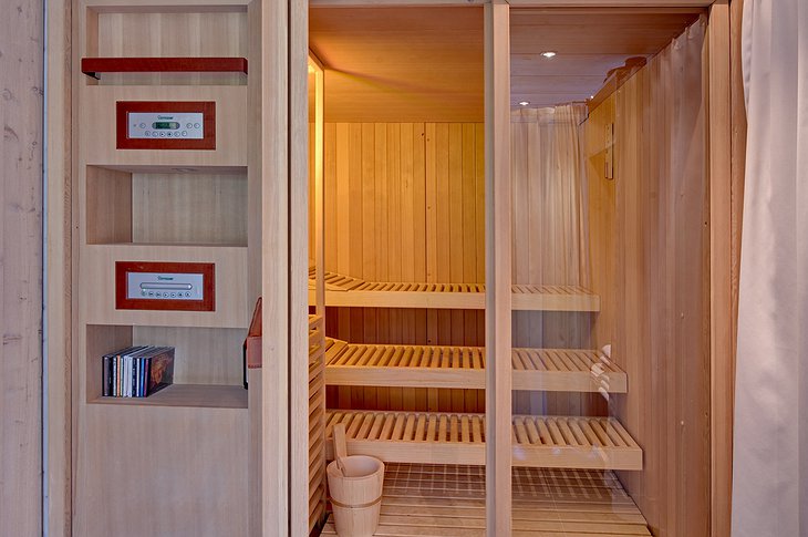 Heinz Julen Penthouse sauna