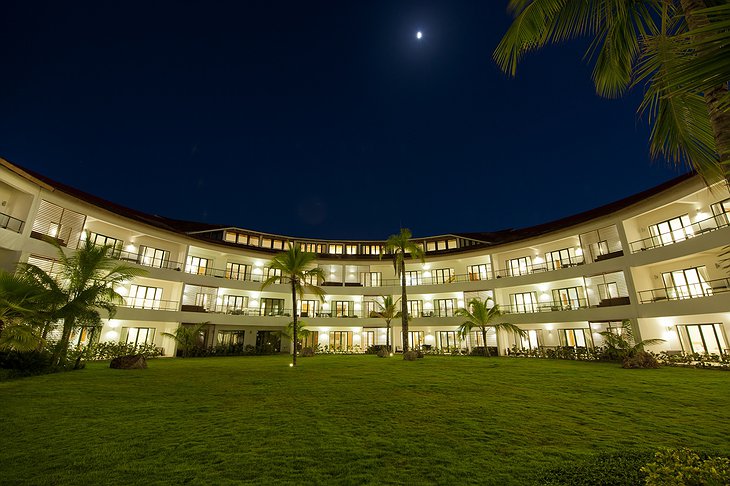 Sublime Samana building at night