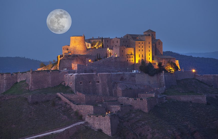 Parador de Cardona - Sleeping in a Castle That Never Surrendered