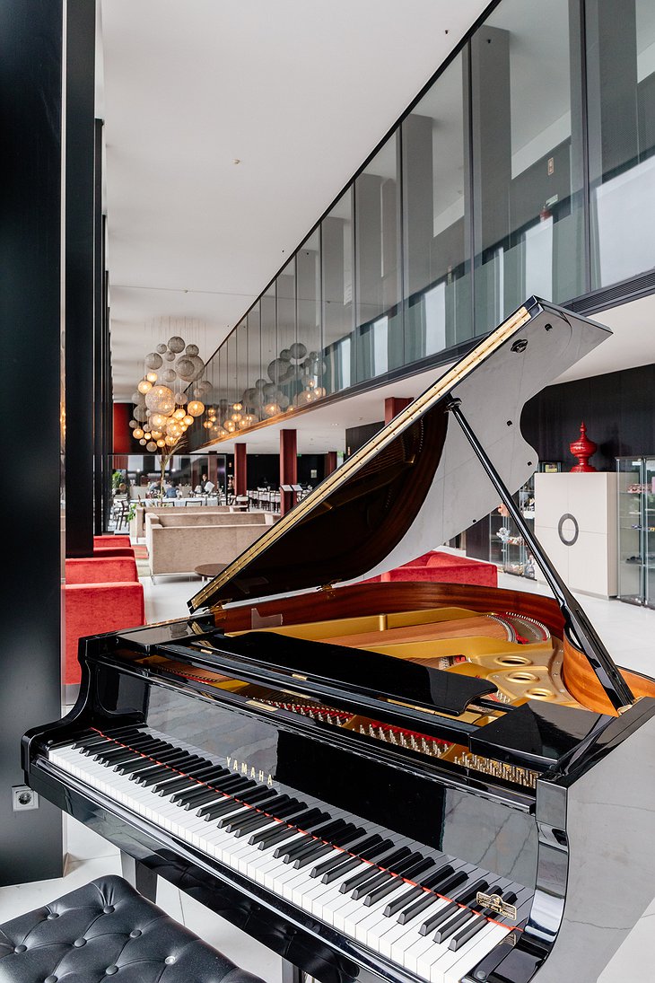 Axis Viana Piano