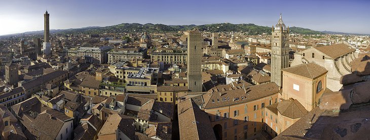 Prendiparte tower Bologna panorama