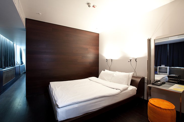 Golden Apple Hotel penthouse suite bedroom