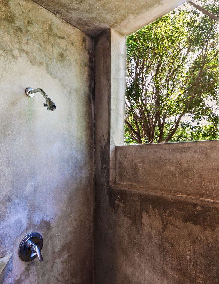 Triangular house bathroom