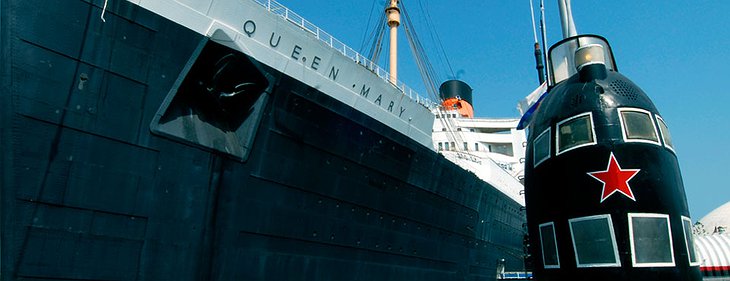 Queen Mary ship docked in Queensway Bay