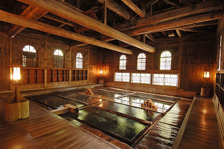 Houshi Onsen Chojukan Hotel Traditional Hot Spring Pool