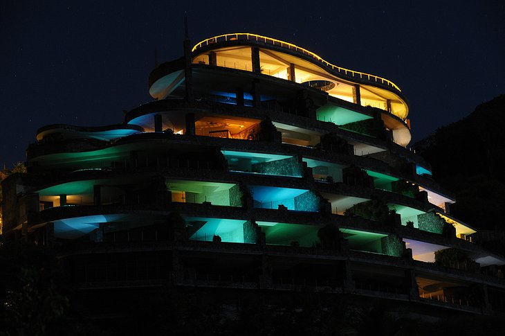 Jade Mountain Resort at night
