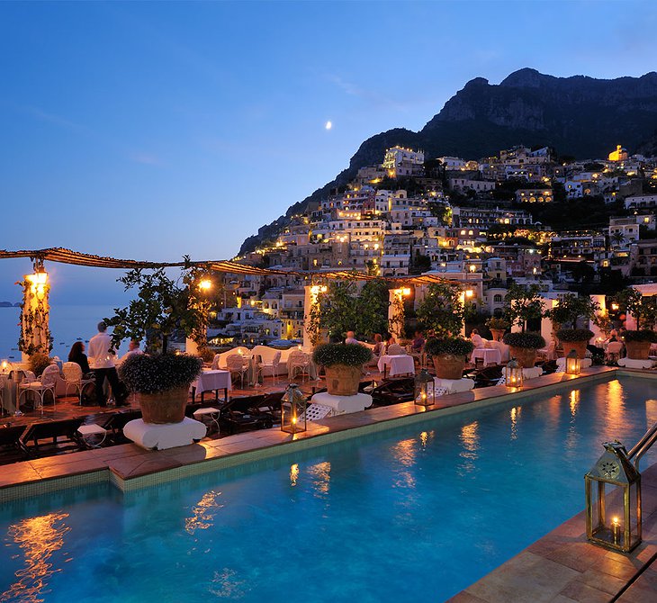 Le Sirenuse Hotel swimming pool in the evening