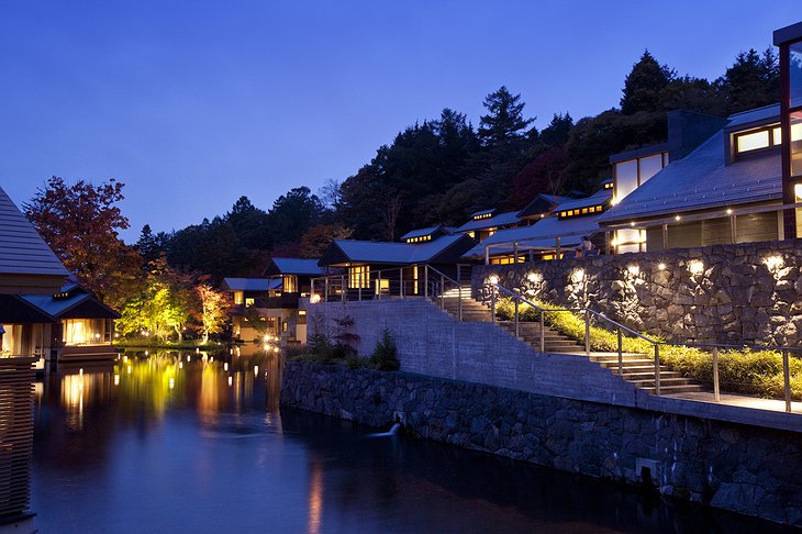 Hoshinoya Karuizawa at night