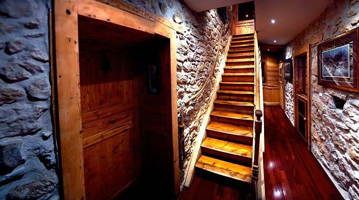 Hotel Arbez corridor and stairs
