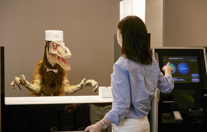 Henn-Na Hotel - Japanese Robot Hotel
