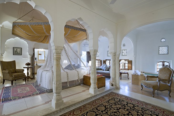 Samode Palace suite