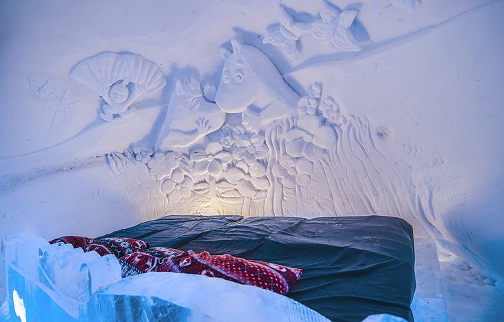 Kirkenes Snowhotel ice room