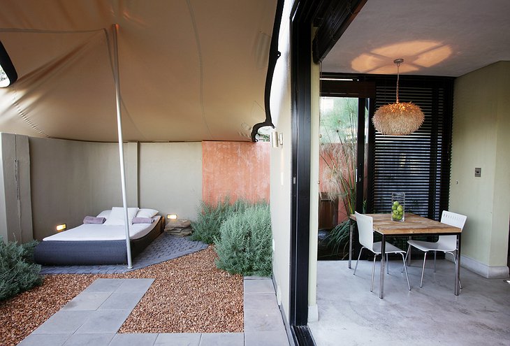 The Olive Exclusive sleep under the tent on the terrace