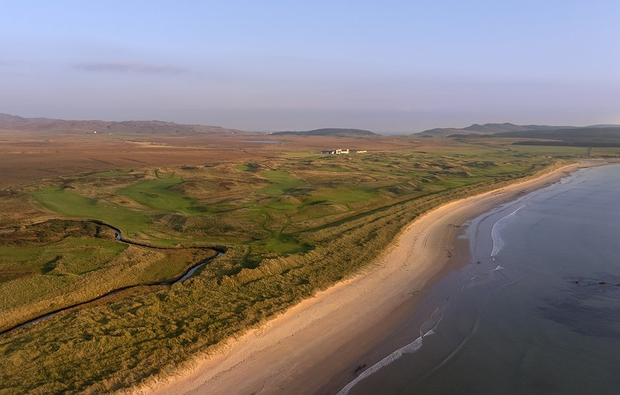 Another Place, The Machrie - A World-Class Golf Course, Ten Distilleries, and a Banksy by the Front