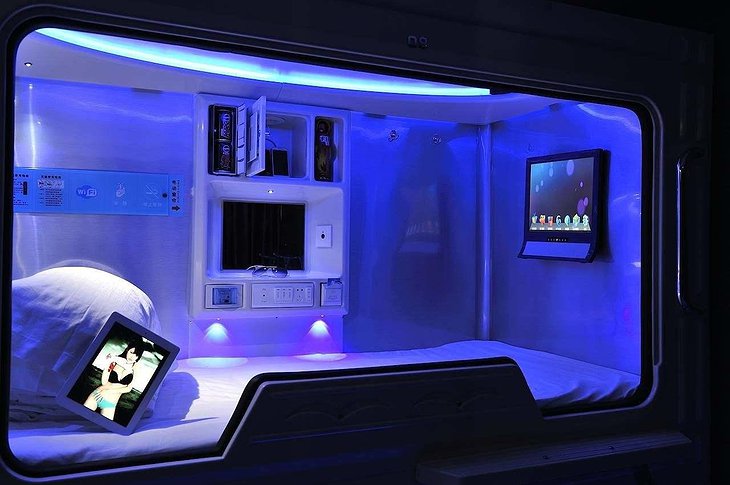 Pengheng Space Capsules Hotel pod interior