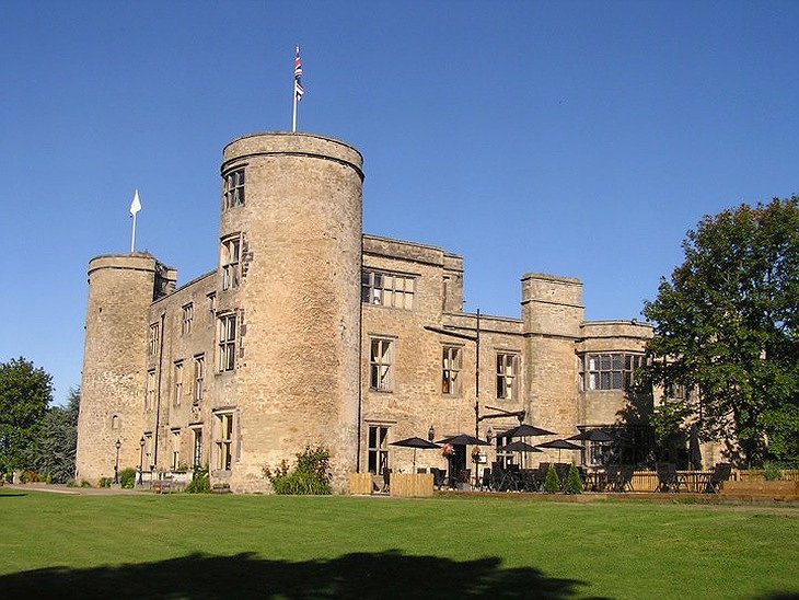 Walworth Castle