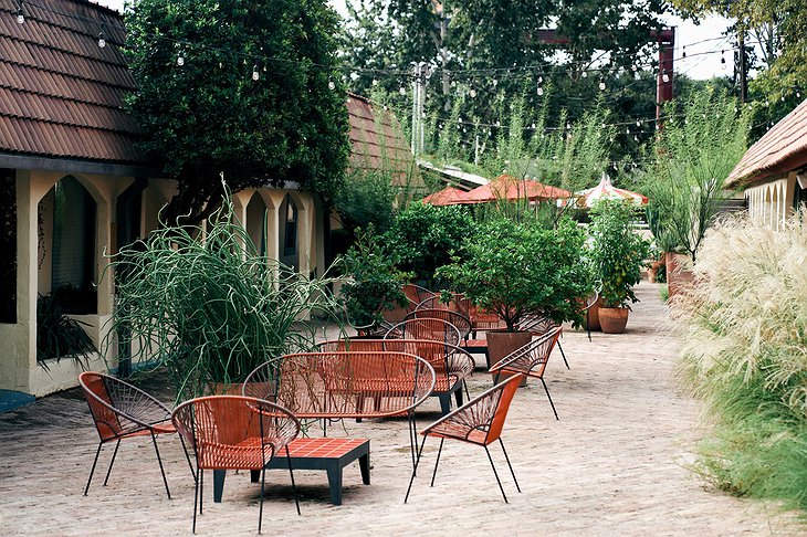 Austin Motel Courtyard