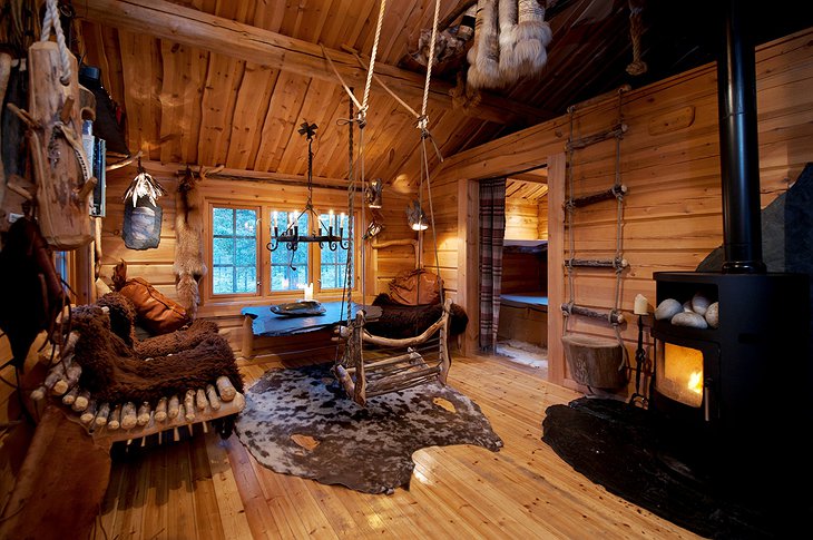Engholm Husky Lodge living room